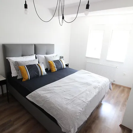 Apartman Jimmy Apartment *